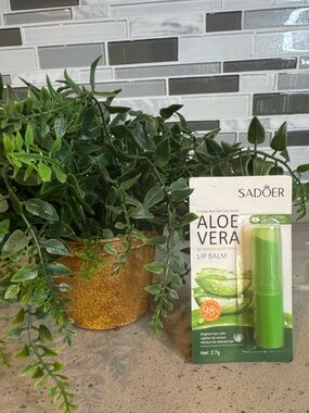 SADOER - Aloe Vera Lip Balm